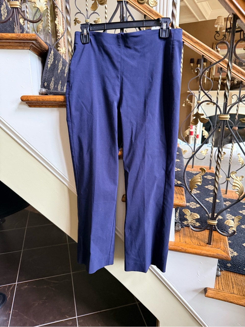 Chico’s NWT So Slimming Juliet Kick Flare Navy Pant. 0. Pull On
